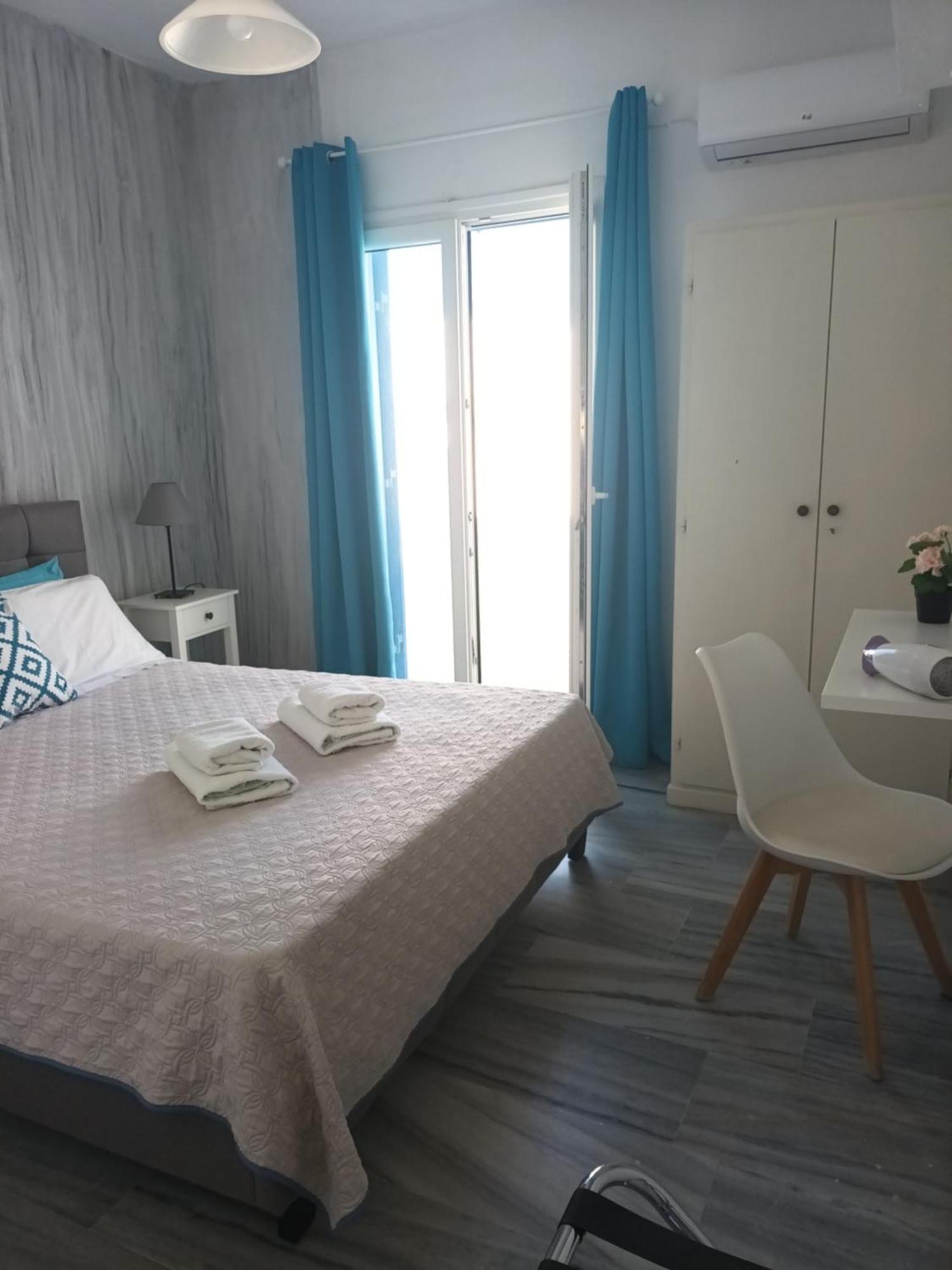 Athina'S Blue Studios Naousa  Bagian luar foto
