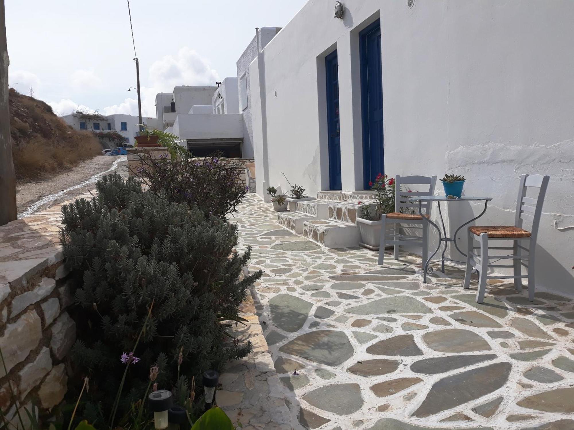 Athina'S Blue Studios Naousa  Bagian luar foto