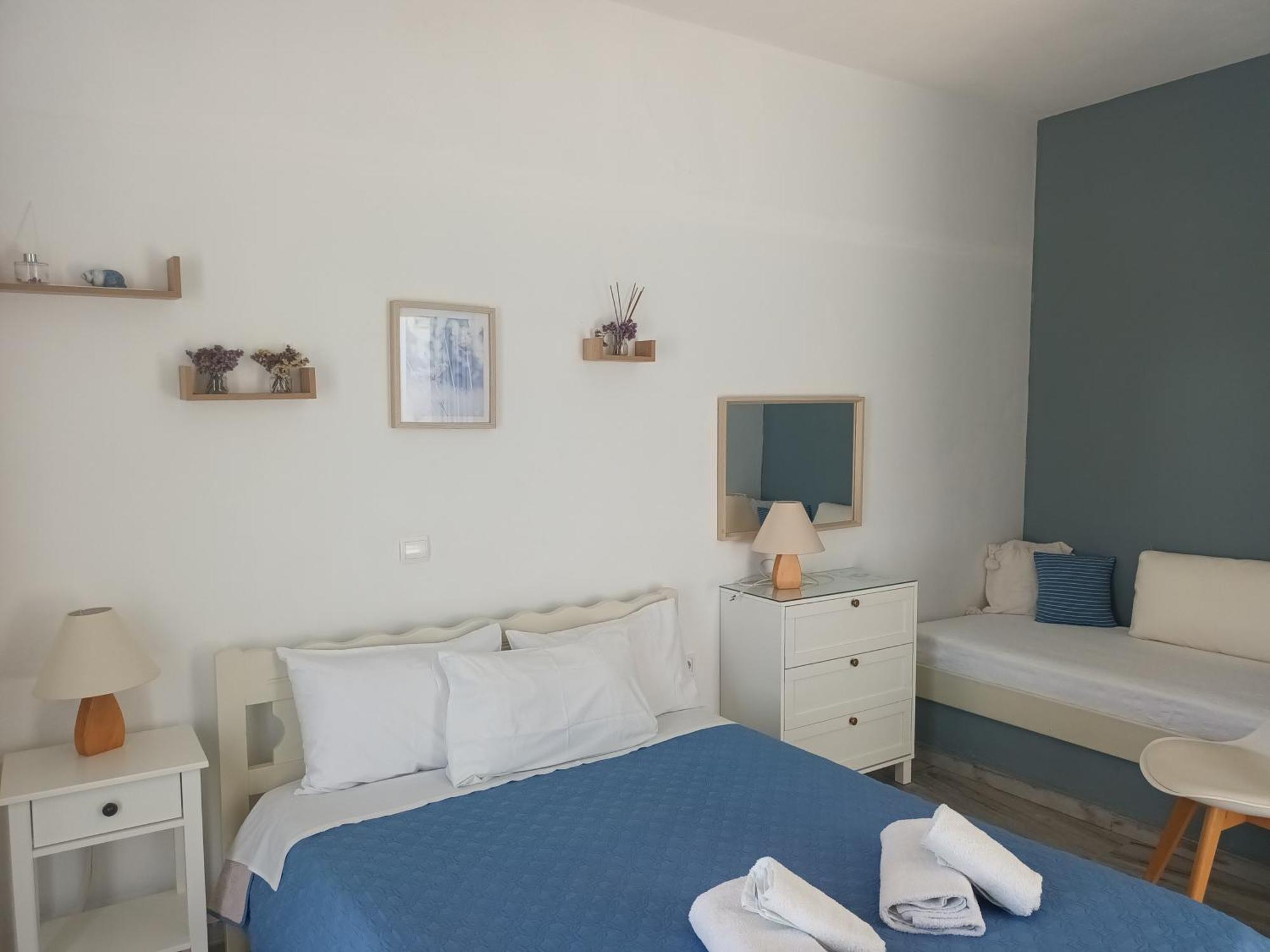 Athina'S Blue Studios Naousa  Bagian luar foto