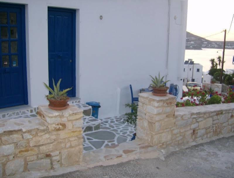 Athina'S Blue Studios Naousa  Bagian luar foto