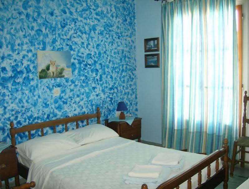 Athina'S Blue Studios Naousa  Bagian luar foto