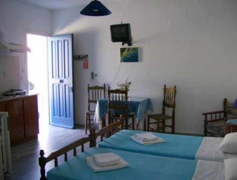 Athina'S Blue Studios Naousa  Bagian luar foto